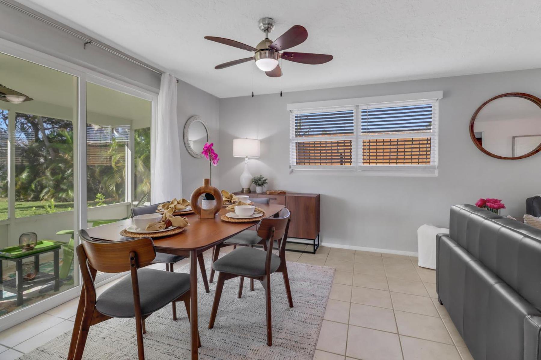 Little Beach House W/ Pool&Spa - 5 Minutes To Vanderbilt Beach Naples Exterior photo